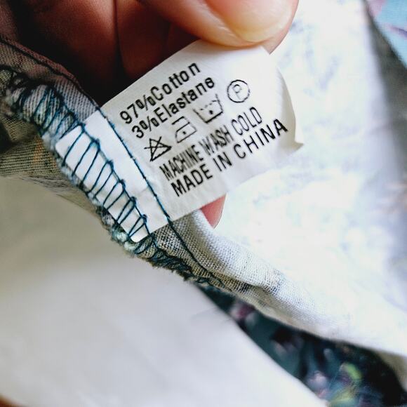 Lindy Bop Retro Pin Up Rockabilly Fit and Flare Floral Swing Dress Size Small - Picture 8 of 11